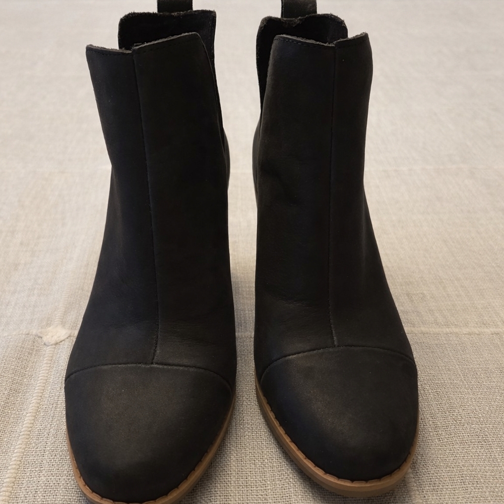 TOMS Everly Booties Womens 7 Black Leather Ankle Boots Stacked Heel - Picture 3 of 7